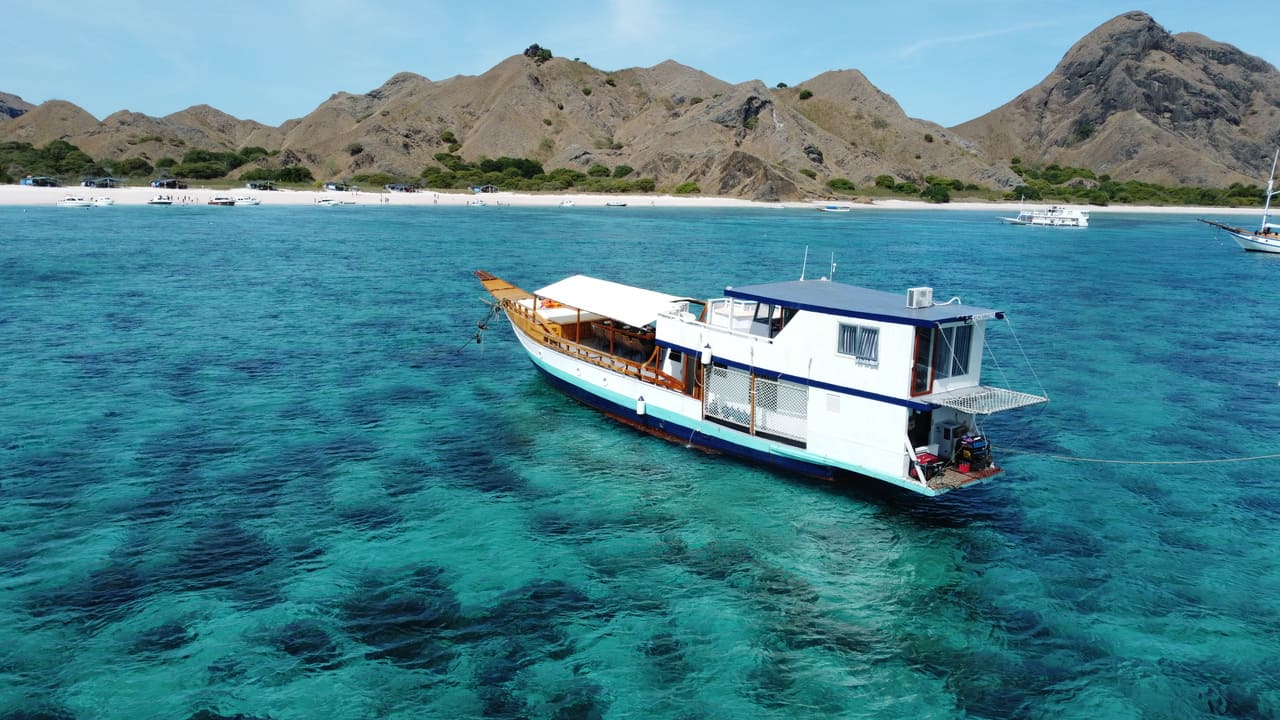 Open Trip 3D2N For Komodo Island By Amalfi Luxury Phinisi